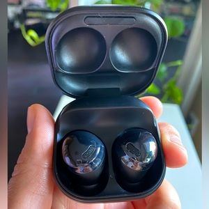 Samsung Galaxy Buds Pro (earphones / in-ear buds)